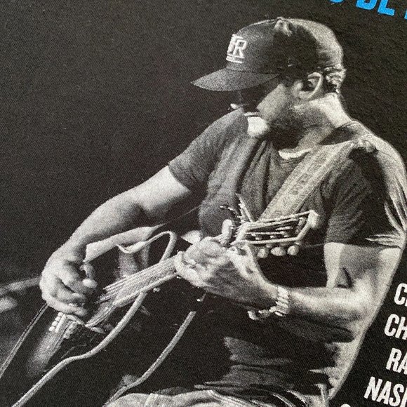 Luke Bryan Proud To Be Right Here Tour 2021 Graphic T-Shirt Size M Country Music - Picture 8 of 16